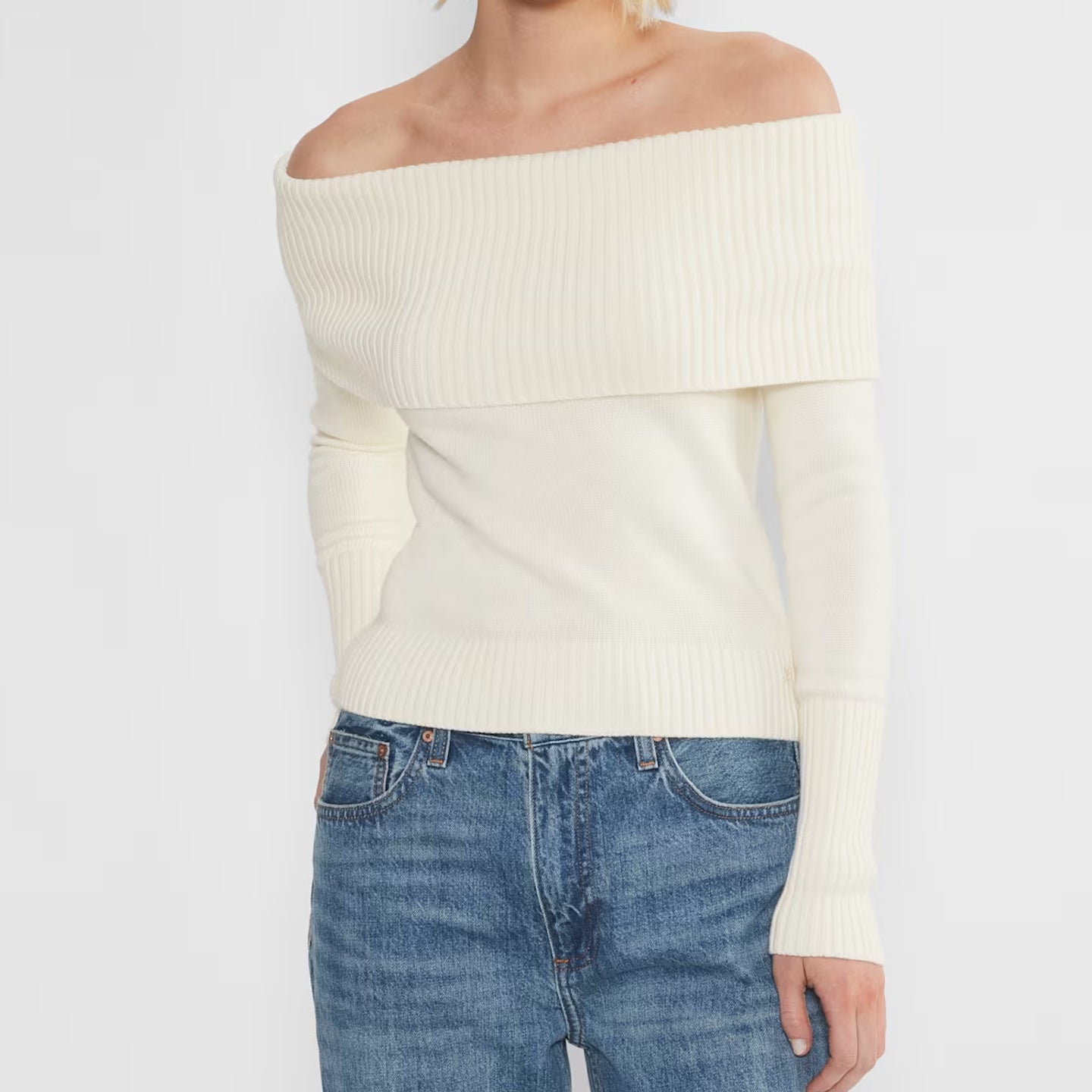 Off-the-shoulder sweater 1924112006